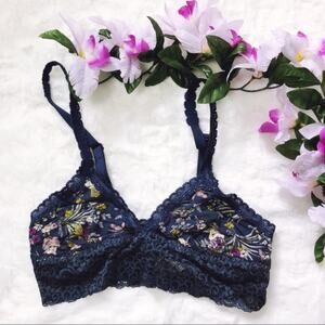 Soma Navy with Pattern Triangle Lace Bralette